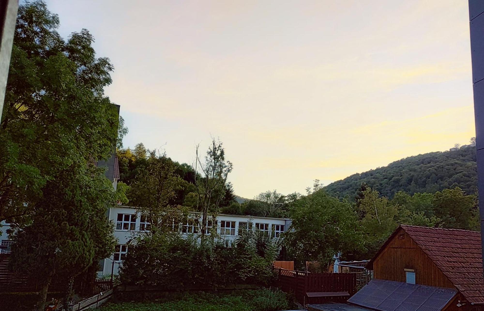Ferienwohnungen Am Wasserfall Bad Urach Kamer foto